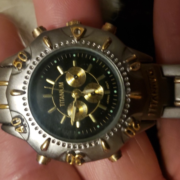 Mens new Titanium watch - Picture 2 of 6